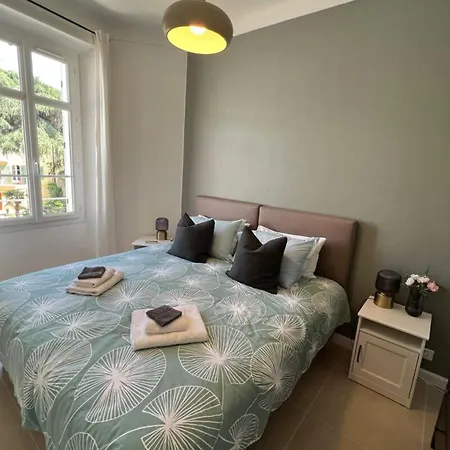 2 Bedrooms Meynadier At 2 Min Beachpalais カンヌ
