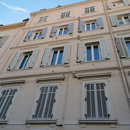 2 Bedrooms Meynadier At 2 Min Beachpalais