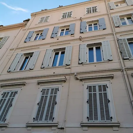 2 Bedrooms Meynadier At 2 Min Beachpalais