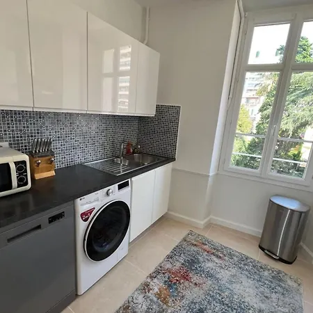 Appartement 2 Bedrooms Meynadier At 2 Min Beach/palais *